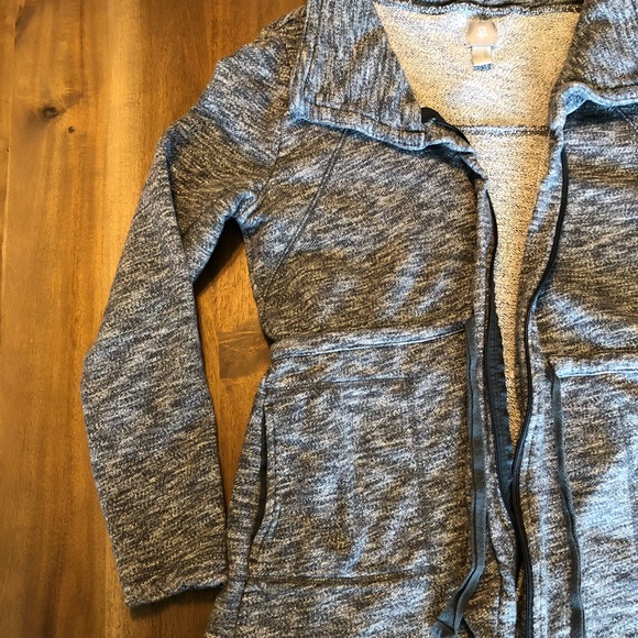Gapfit Sweatshirt - Picture 1 of 6